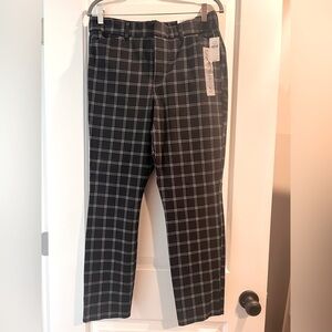 Old Navy High-Rise Pixie Pants